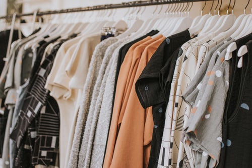 Buying Quality Clothes hangers and making a good decision